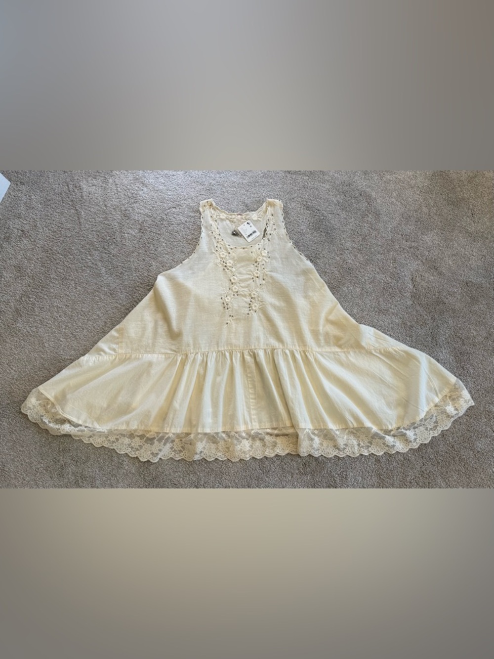 Free People Ivory Boho Tunic Top XS NWT Lace Embroidered Flowy Tank Blouse - Picture 4 of 6